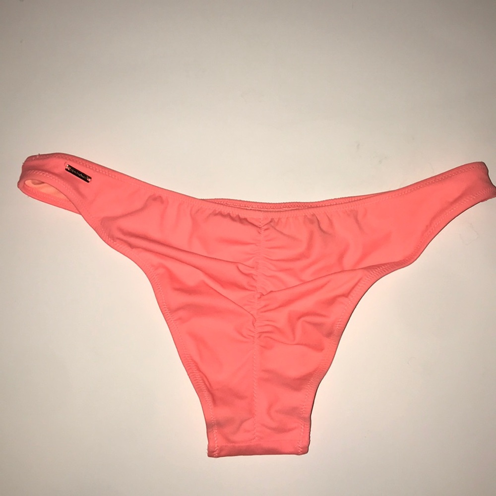 Coral bikini bottoms